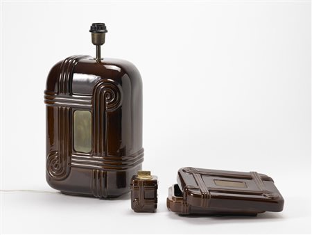 Tommaso Barbi - Set da tavolo composto da una lampada, una scatola...