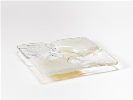 Manifattura di Murano. Posacenere in vetro opalescente e trasparente. 1970 ca.