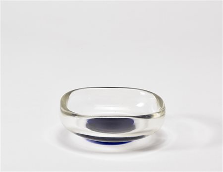 Venini. Murano - Posacenere in vetro trasparente con fondo blu. Venini Murano...