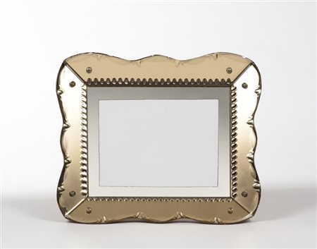 Cornice portaritratti in vetro rosambrato molato e specchiato. Probabile...