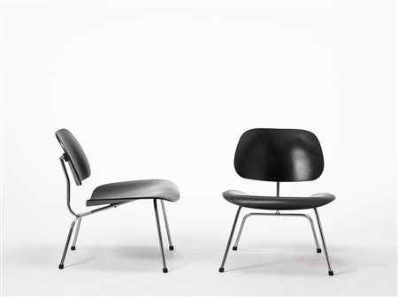Charles e Ray Eames - Coppia di sedie "LCM Lounge Chair Metal". Produzione...
