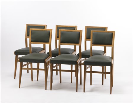 Lotto di sei sedie in faggio. Produzione italiana, anni 50. Sedute e...