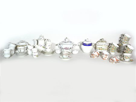 Lotto di porcellane Ginori XIX secolo composto da zuccheriere, varie...