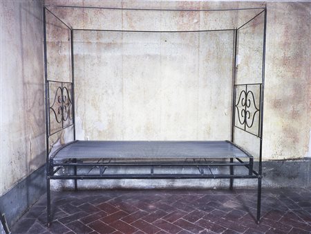 Letto singolo a baldacchino in ferro battuto nero XIX secolo testiera...
