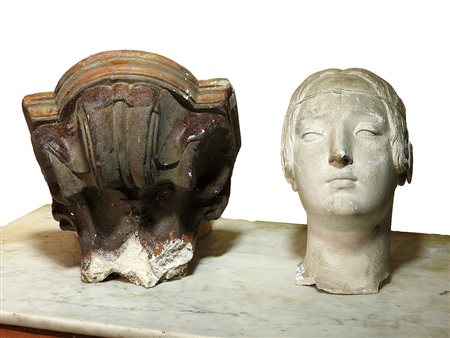 Lotto di frammenti in gesso una testa femminile raffigurante dama ed una...