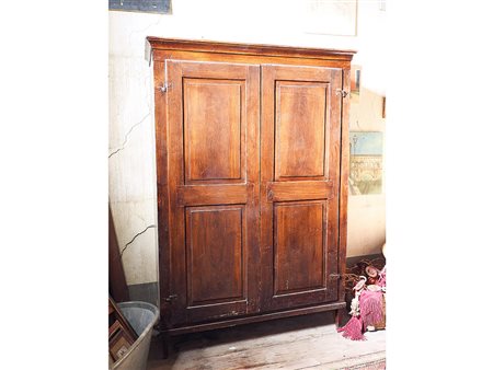 Armadio rustico in noce fine del XVIII/inizio del XIX secolo cappello...