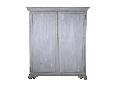 Armadio in legno laccato grigio XVIII secolo cappello a cornice, fronte a due...