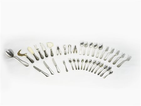 Lotto di posate in argento e metallo argentato XIX secolo alcune con manici...