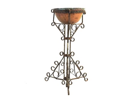 Tripode in ferro battuto inizio del XX secolo con portavasi in rame