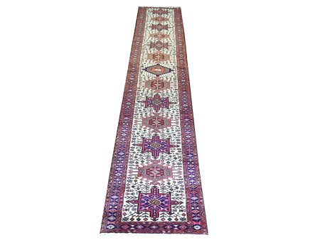 Tappeto galleria persiano Gharaje fondo avorio, campo con medaglioni...