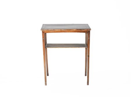 Tavolino impiallacciato in mogano fine del XIX secolo alte gambe dritte...