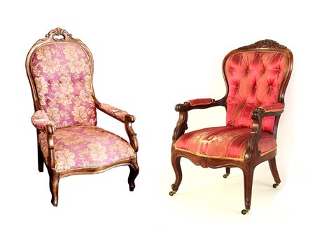 Due poltrone in noce e mogano metà del XIX secolo cimase intagliate,...