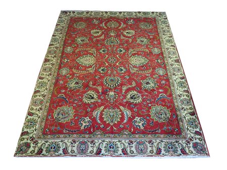 Tappeto persiano Tabriz vecchia manifattura, fondo rosso, campo con motivi...