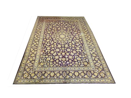 Tappeto persiano Keishan fondo blu, campo con medaglione centrale e motivi...