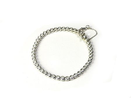 Bracciale tennis in oro bianco 18 kt e diamanti composto da quarantacinque...