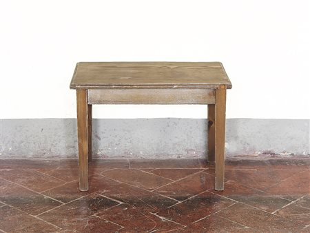 Tavolino basso in legno tenero difetti h cm 43x60x39