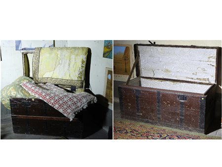 Due bauli contenti coperte e trapunte d’epoca