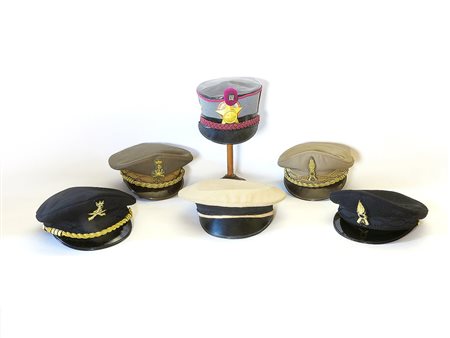 Sei cappelli vintage