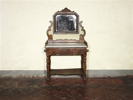Toilette in noce seconda metà del XIX secolo spechiera a bilico, piano in...