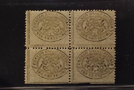 STATO PONTIFICIO - 1868, 3 c.grigio (24) blocco di quattro con tre esemplari...
