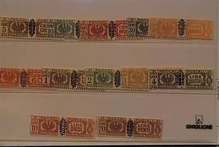 LUOGOTENENZA - 1945, Pacchi postali, soprastampati al centro 12 valori cpl....