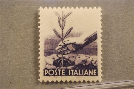 REPUBBLICA ITALIANA - 1947, Democratica 6 lire con stampa evanescente...