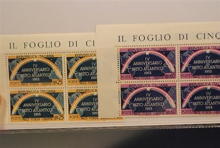 REPUBBLICA ITALIANA - 1953, Patto Atlantico 60 lire con doppia stella (724a)...