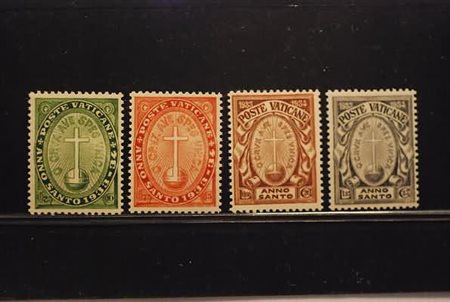 VATICANO - 1933, Anno Santo, 4 valori cpl. (15/18).(GOMMA INTEGRA)