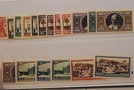 VATICANO - 1933, Giardini e medaglioni 18 valori cpl. (19/34+E.3/4).(GOMMA...