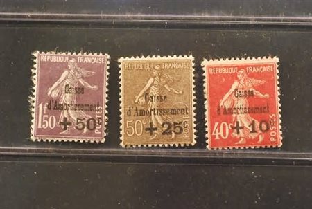 FRANCIA - 1930, Cassa d'Ammortamento IV 3 valori cpl. (266/68).(GOMMA ORIGINALE)