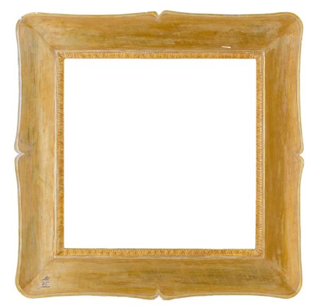 CORNICE a guantiera in legno dorato ad argento a mecca (cm 60 x 60). Siciia...