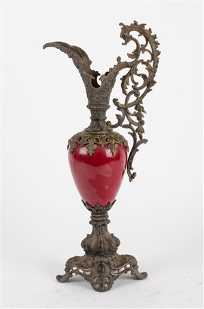 ANFORA in porcellana dipinta ed antimonio riccamente lavorato (file'). XX...