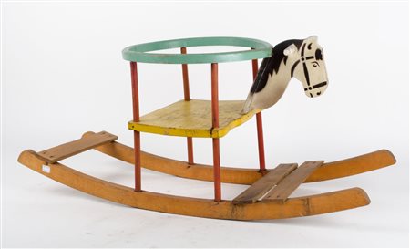 CAVALLO a dondolo. Primi '900 Misure: cm 87 x 30 x h 40