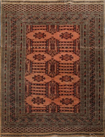 TAPPETO Kashmir, trama e ordito in cotone e vello in lana. Pakistan XX secolo...