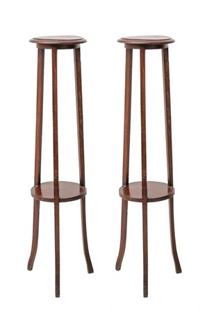 COPPIA CANTONI in faggio. Sicilia primi '900 Misure: h cm 115