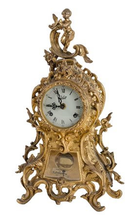 OROLOGIO stile Luigi XV in bronzo dorato. Meta' '900 Misure: cm 26 x 11 x h 40