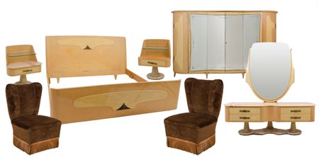 STANZA da letto composto da ARMADIO, TOLETTA, due COMODINI e da due...