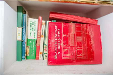 LIBRI di diversa tipologia.