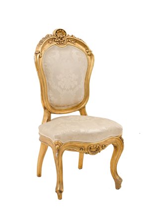 SEDIA Luigi Filippo in legno dorato. XX secolo Misure: h cm 101