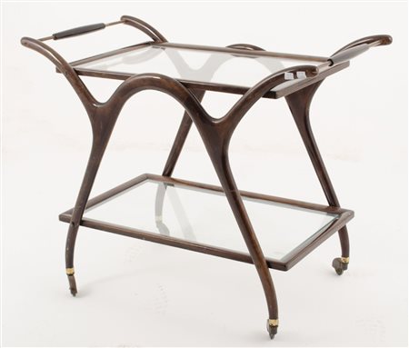 CARRELLO bar in faggio curvato a fuoco. Italia anni '40 Misure: cm 91 x 50 x...