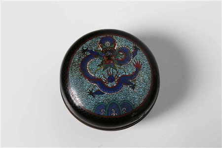 Arte Cinese Piccola scatola cloisonné Cina, dinastia Qing, fine XVIII -...