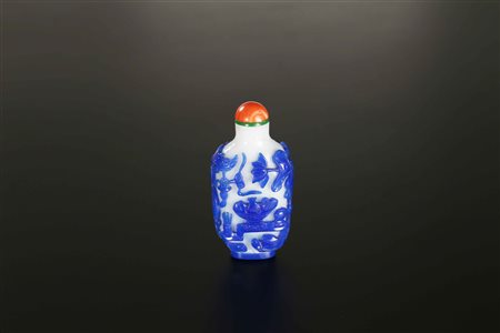 Arte Cinese Snuff bottle in vetro con applicazioni blu Cina, XVIII - XIX...