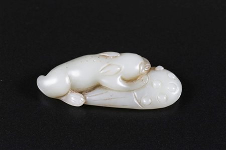 Arte Cinese Lepre in giada verde pallido Cina, dinastia Qing, XIX secolo. -....