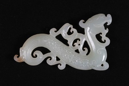 Arte Cinese Intaglio in giada raffigurante un drago e una fenice Cina, XIX...
