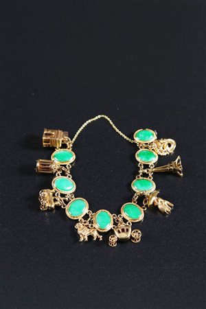 Arte Cinese Bracciale in oro giallo, giadeite e rubini Cina, XX secolo. -. Cm...