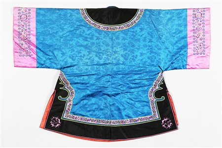 Arte Cinese Vestito cinese in seta Cina, dinastia Qing, XIX secolo. -. Cm...