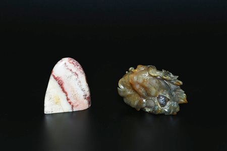 Arte Cinese Intaglio in agata e pietra da meditazione Cina, XX secolo. -. Cm...