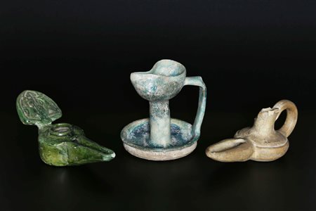 Arte Islamica Tre lampade ad olio in ceramica Iran, XI - XII secolo. . Cm...