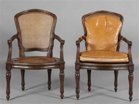 Poltrona Luigi XVI in noce, Genova sec. XVIII e poltrona analoga non antica