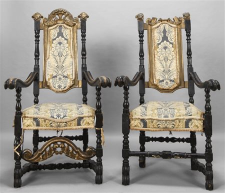 Sei seggioloni con braccioli in noce, con fregi dorati, Toscana sec.XIXdifetti